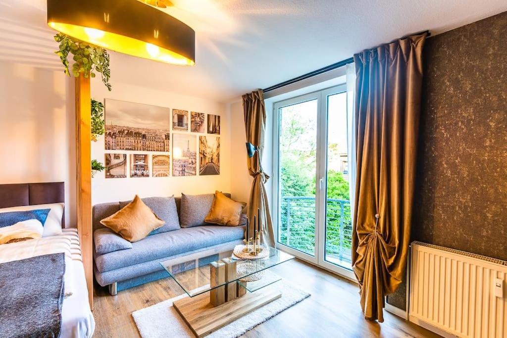 Golden Nugget Inkl Wlan, Parkplatz Apartment Detmold Exterior photo